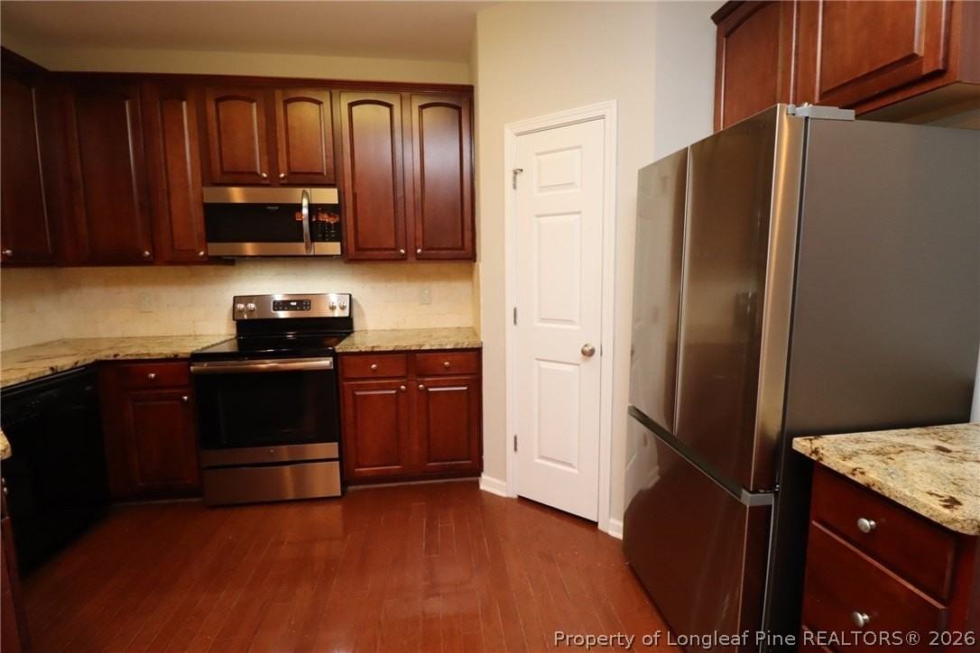 2935 Winding Waters Way - Photo 7 of 38
