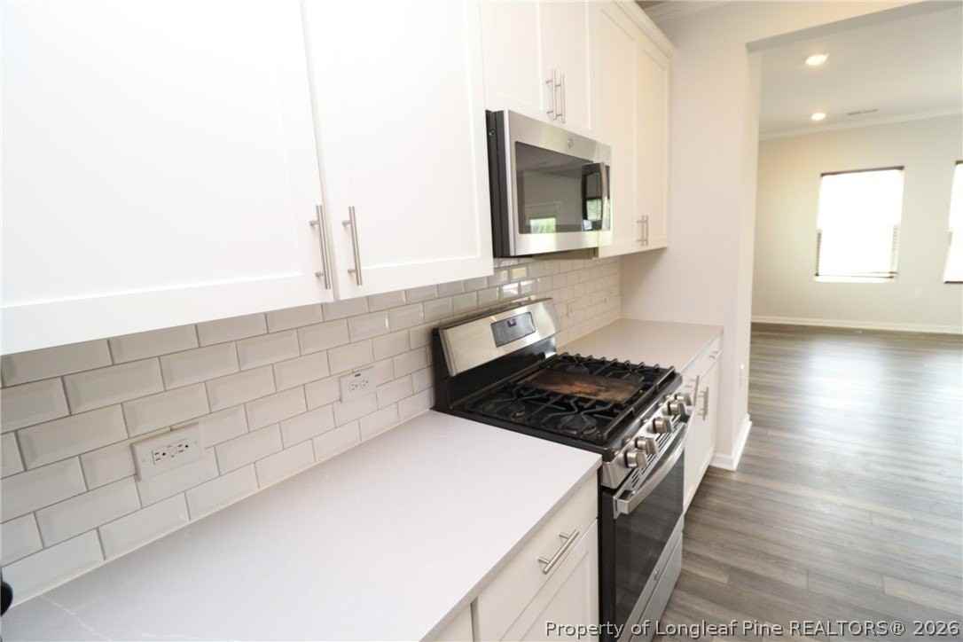 2122 Terrawood Dr #121 - Photo 6 of 33