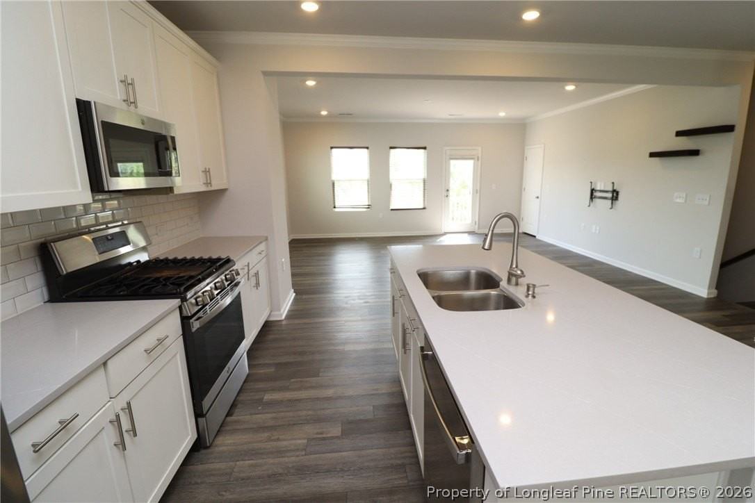 2122 Terrawood Dr #121 - Photo 7 of 33