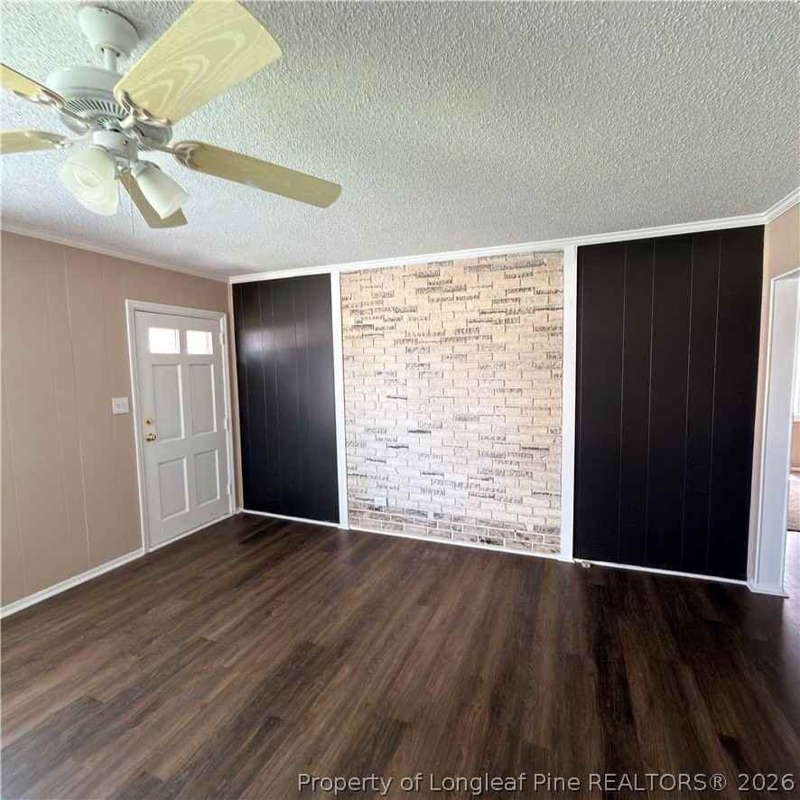 200 Roxie Ave - Photo 6 of 30