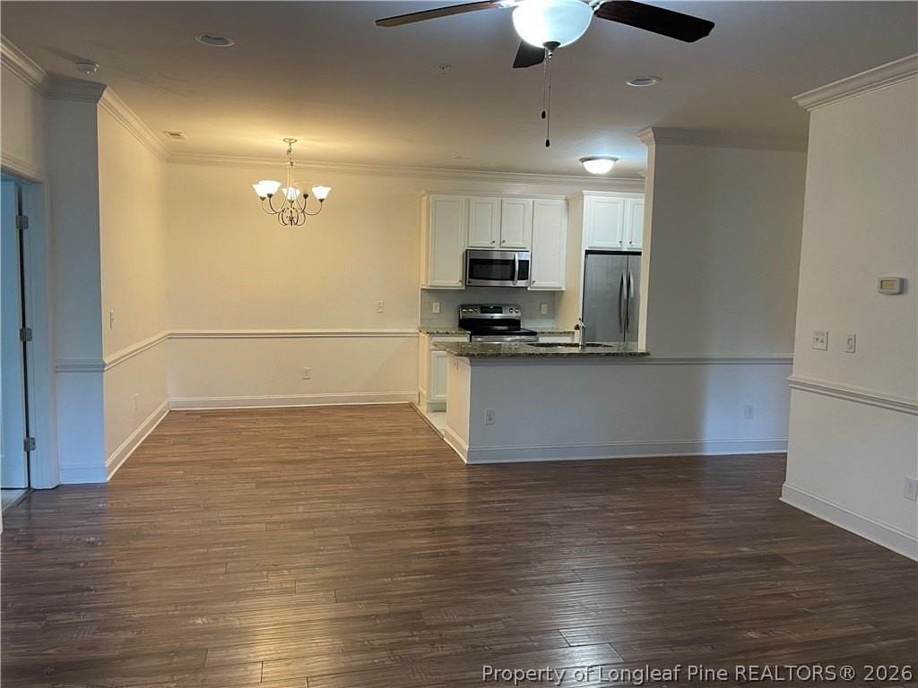 330 Gallery Dr #102 - Photo 3 of 10