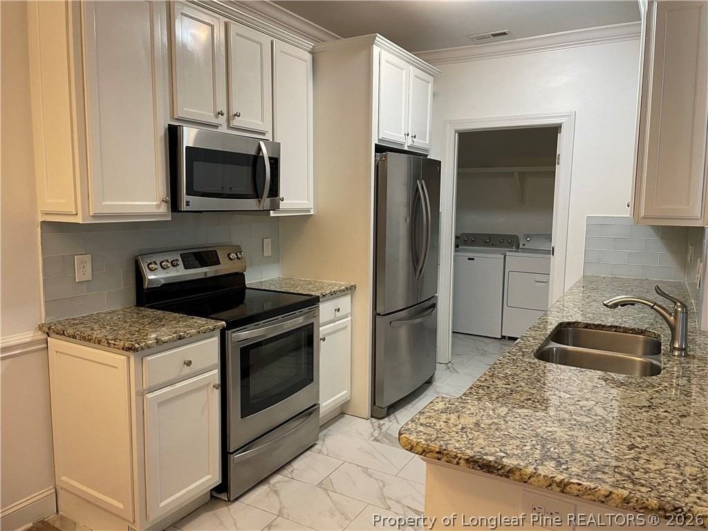 330 Gallery Dr #102 - Photo 4 of 10