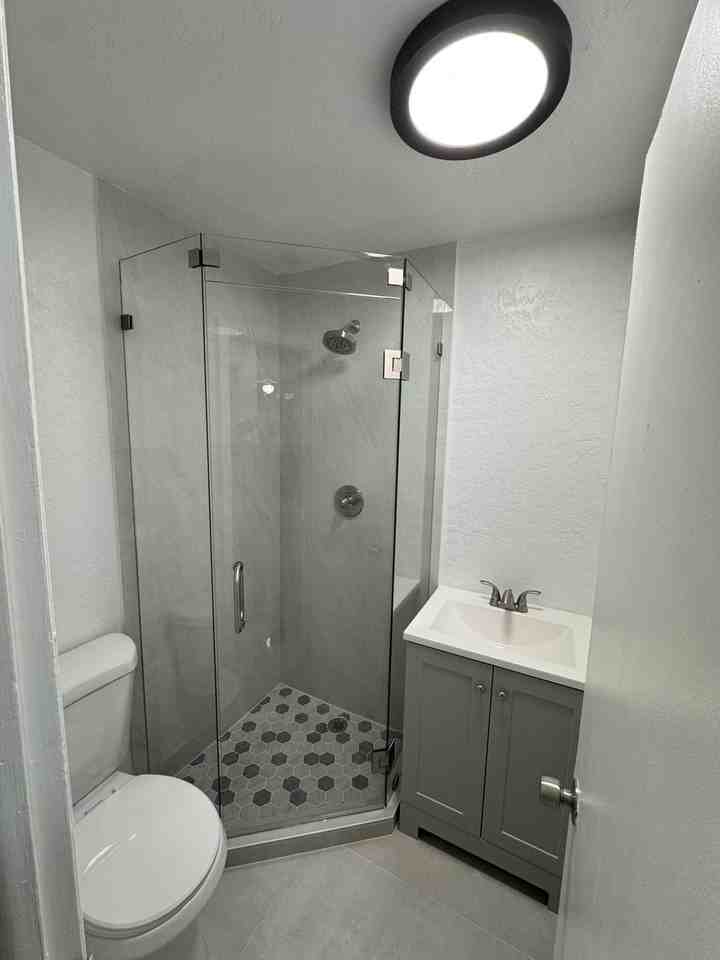 664 Colson Dr - Photo 7 of 11
