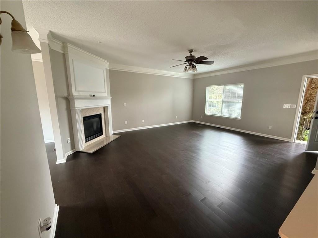 615 Market Place Ln - Photo 6 of 33