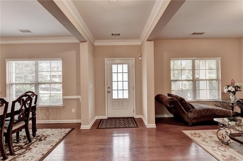 4228 Woods Creek Ln - Photo 6 of 50