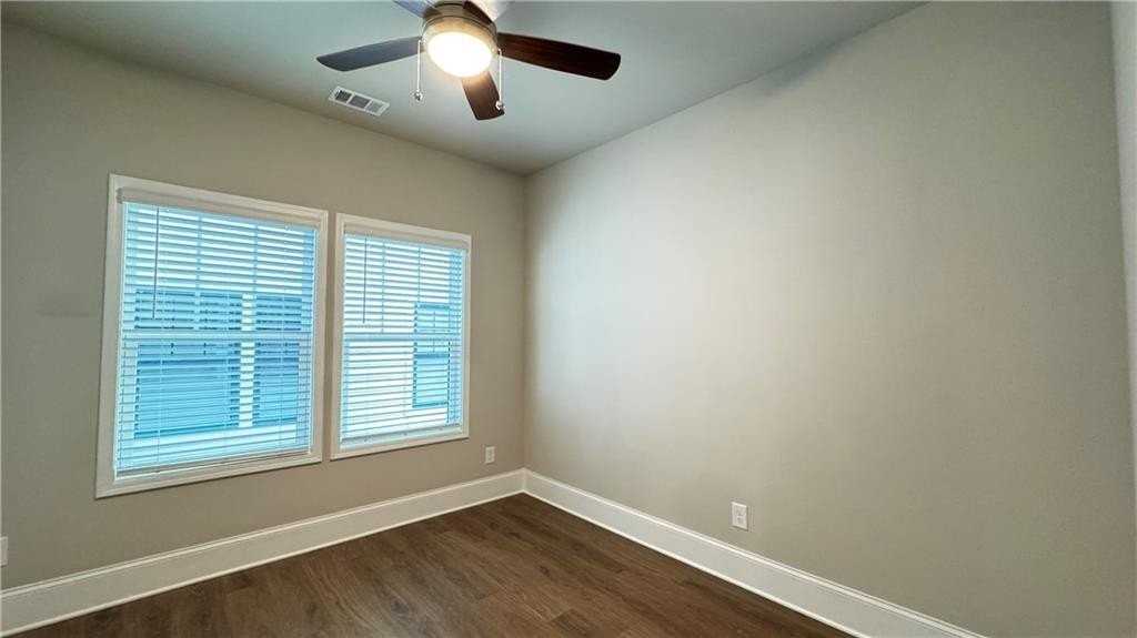 13040 Deerfield Pkwy - Photo 3 of 26