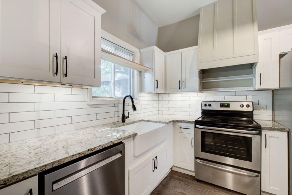 592 Martin St Se - Photo 6 of 17