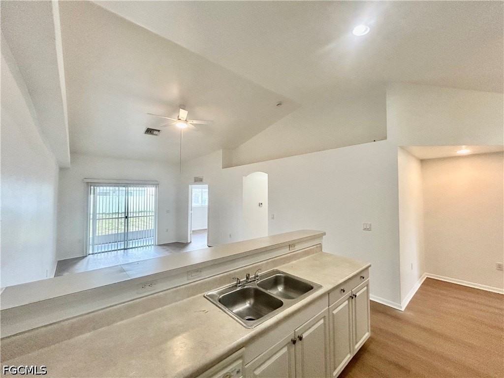 3301 Skyline Blvd #3301 - Photo 5 of 14