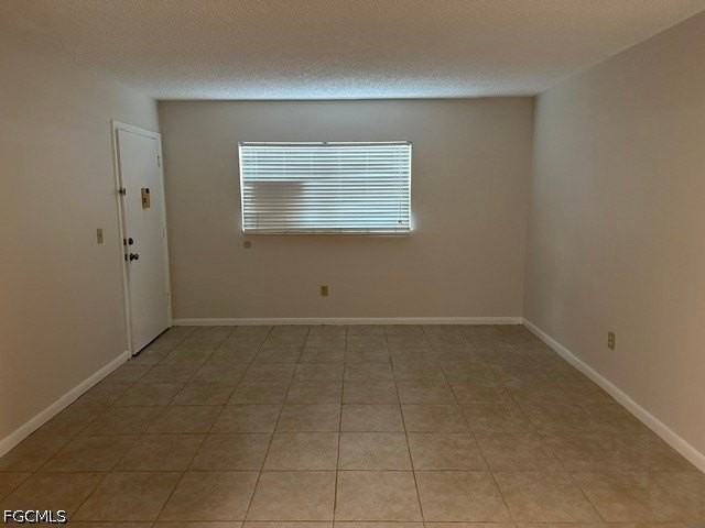 1518 Edgewater Cir #1 - Photo 3 of 7