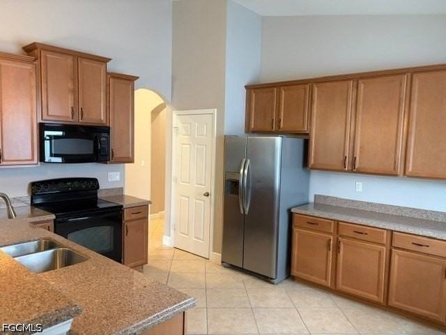 8610 Sumner Ave - Photo 4 of 17