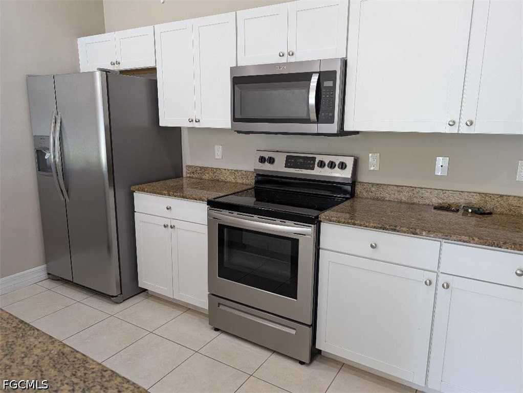 4407 Sw 8th Ct - Photo 3 of 11