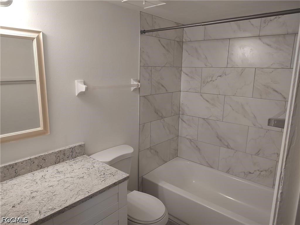5311 Summerlin Rd #1109 - Photo 5 of 8