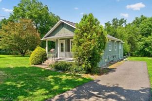 11 Pulaski Rd - Photo 1 of 1