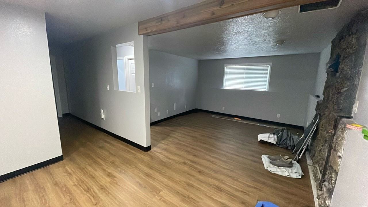 814 East Brady Court - Photo 3 of 16