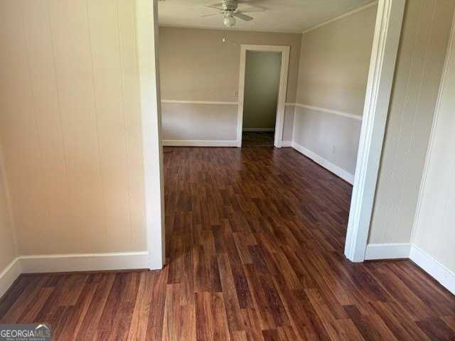 135 Fairview Ave - Photo 3 of 14