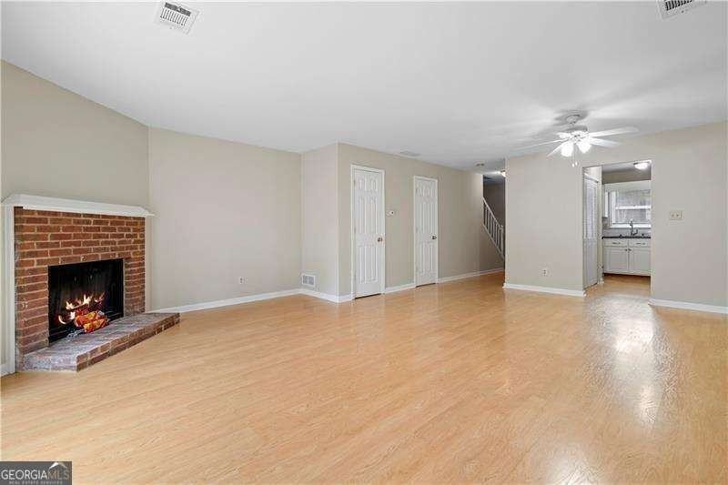 2894 Webb Bridge Rd - Photo 4 of 21