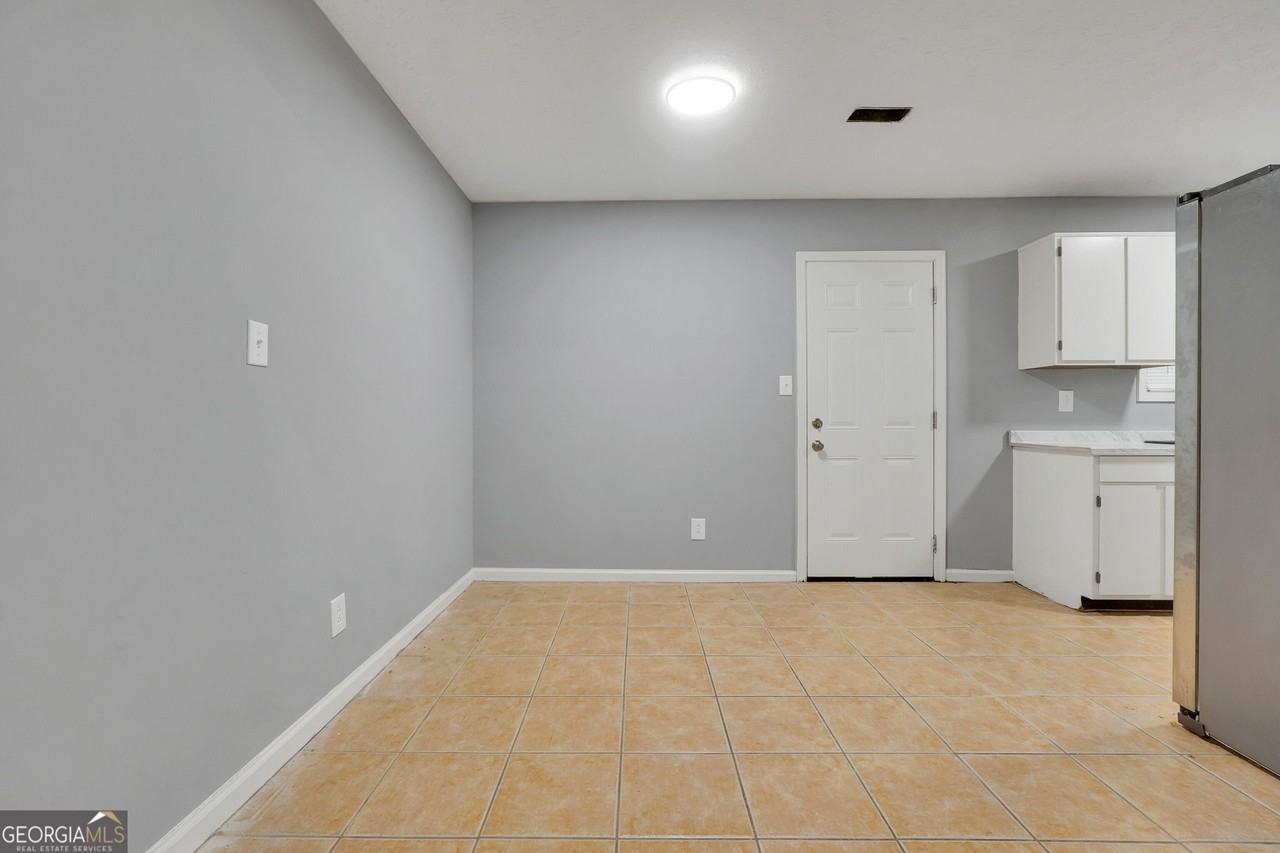 9202 Fairway Ct - Photo 6 of 18
