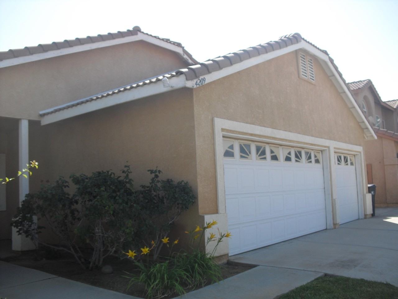 4209 Grandview Dr - Photo 3 of 24