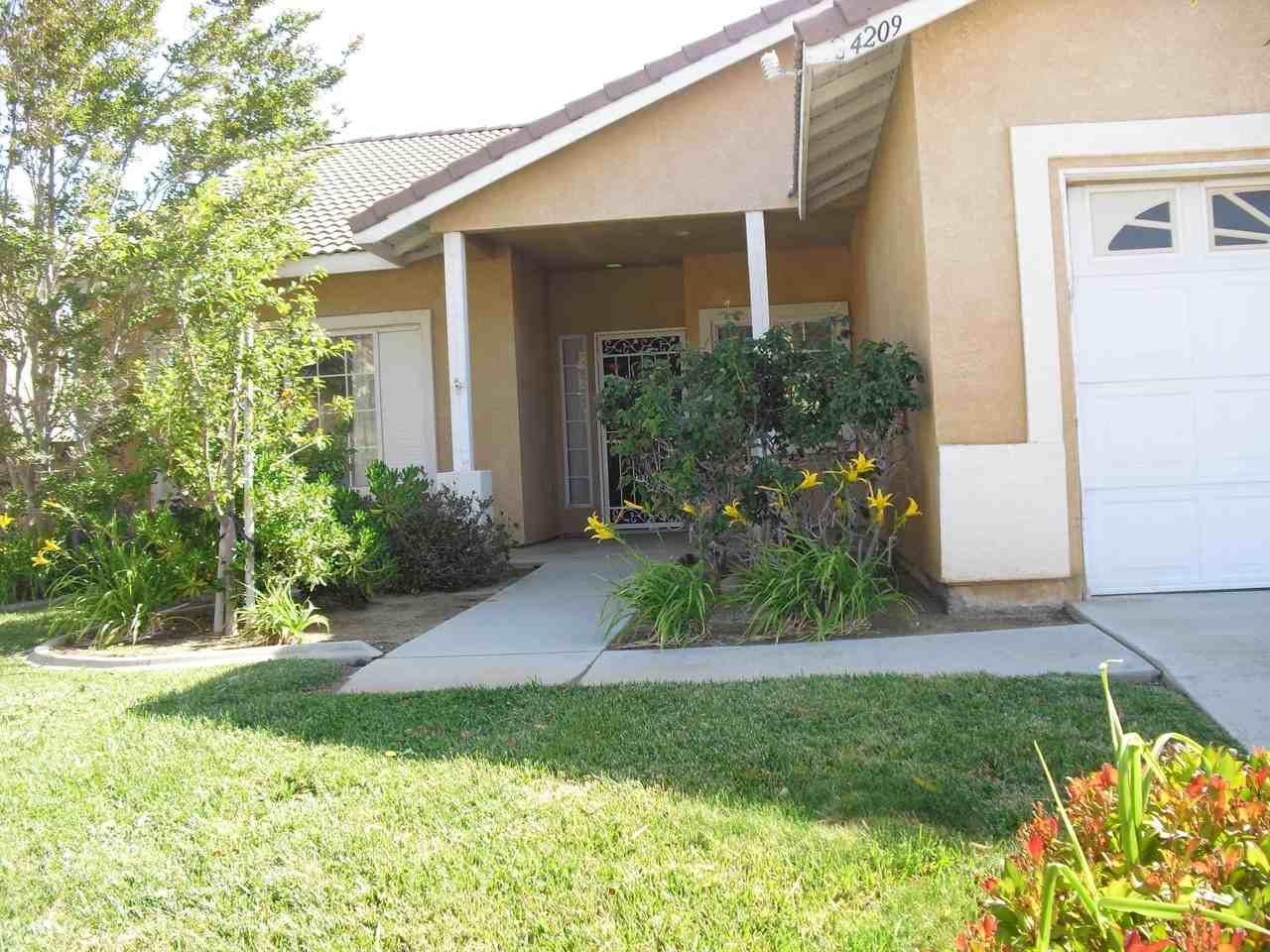 4209 Grandview Dr - Photo 6 of 24
