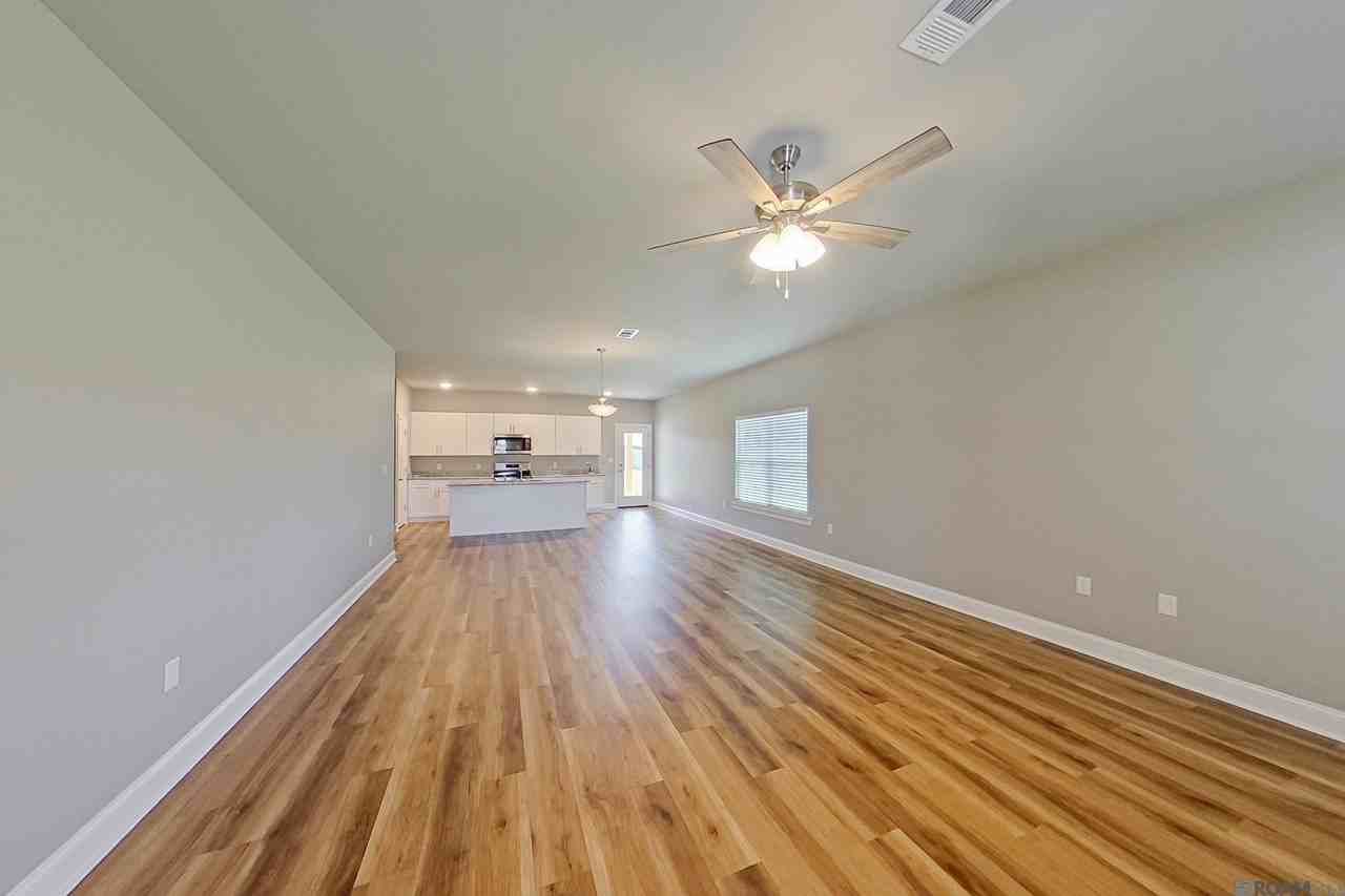 13724 Willowmore Dr - Photo 4 of 24
