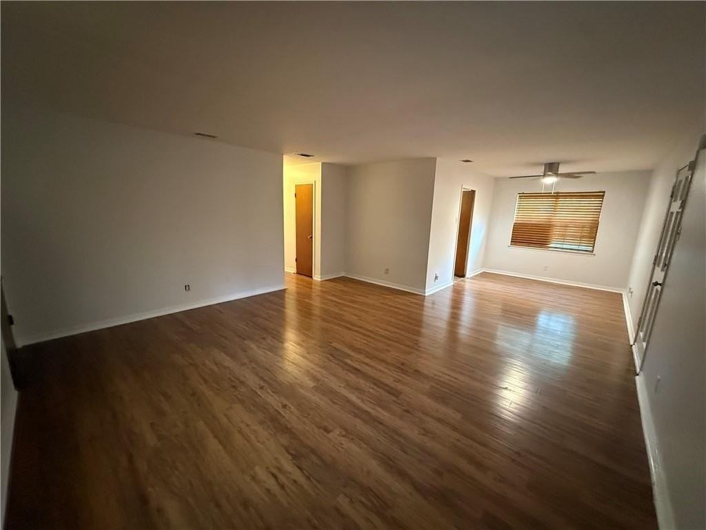 2308 Crestwood Cir - Photo 3 of 15