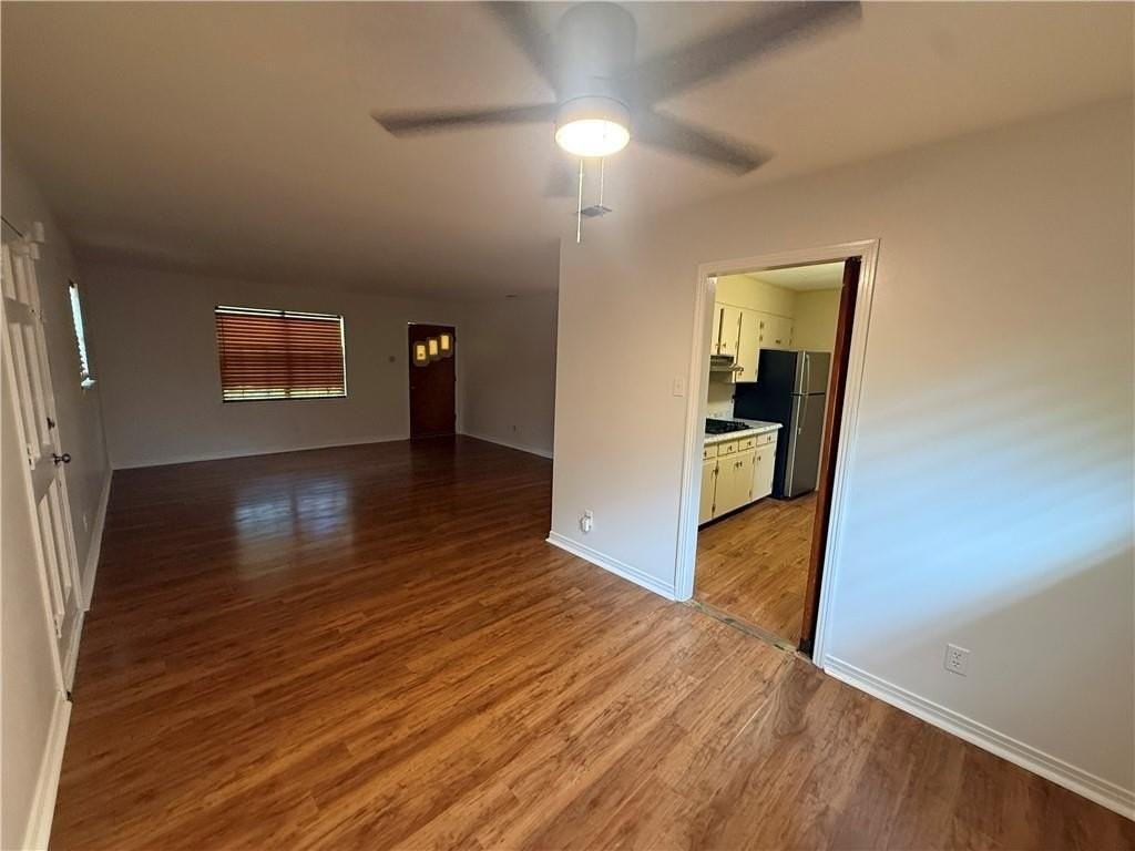 2308 Crestwood Cir - Photo 7 of 15