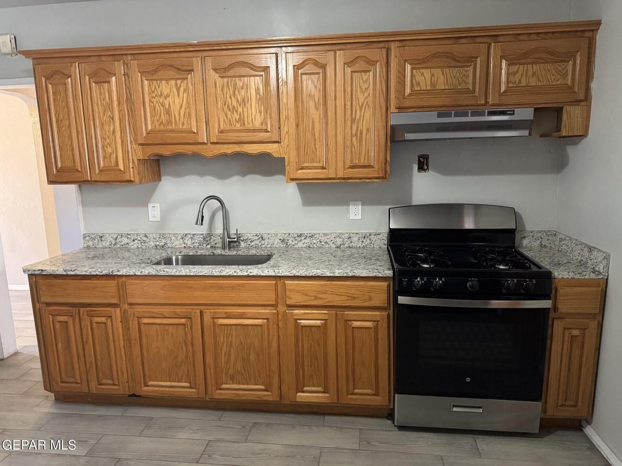 5915 Trowbridge Dr - Photo 3 of 8