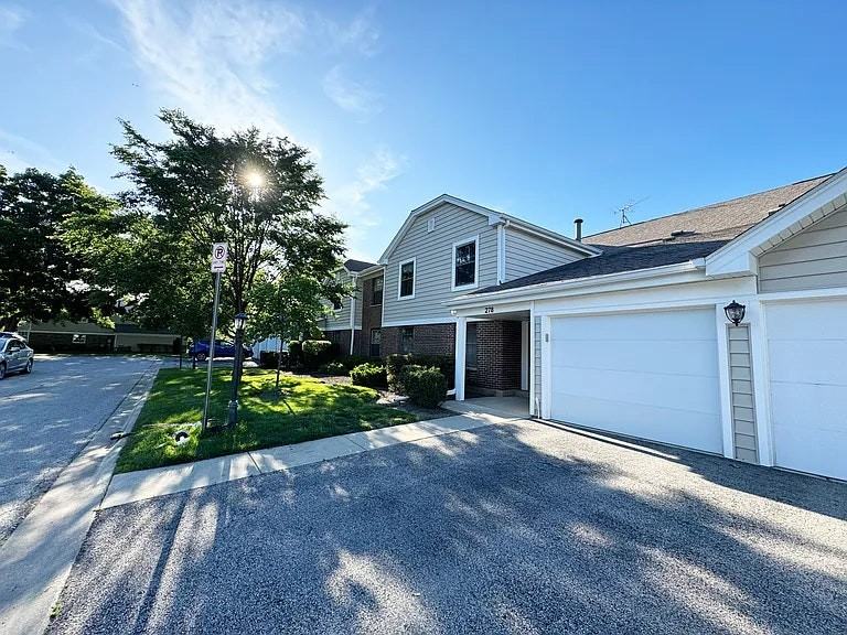 278 Stonehill Ln - Photo 2 of 17