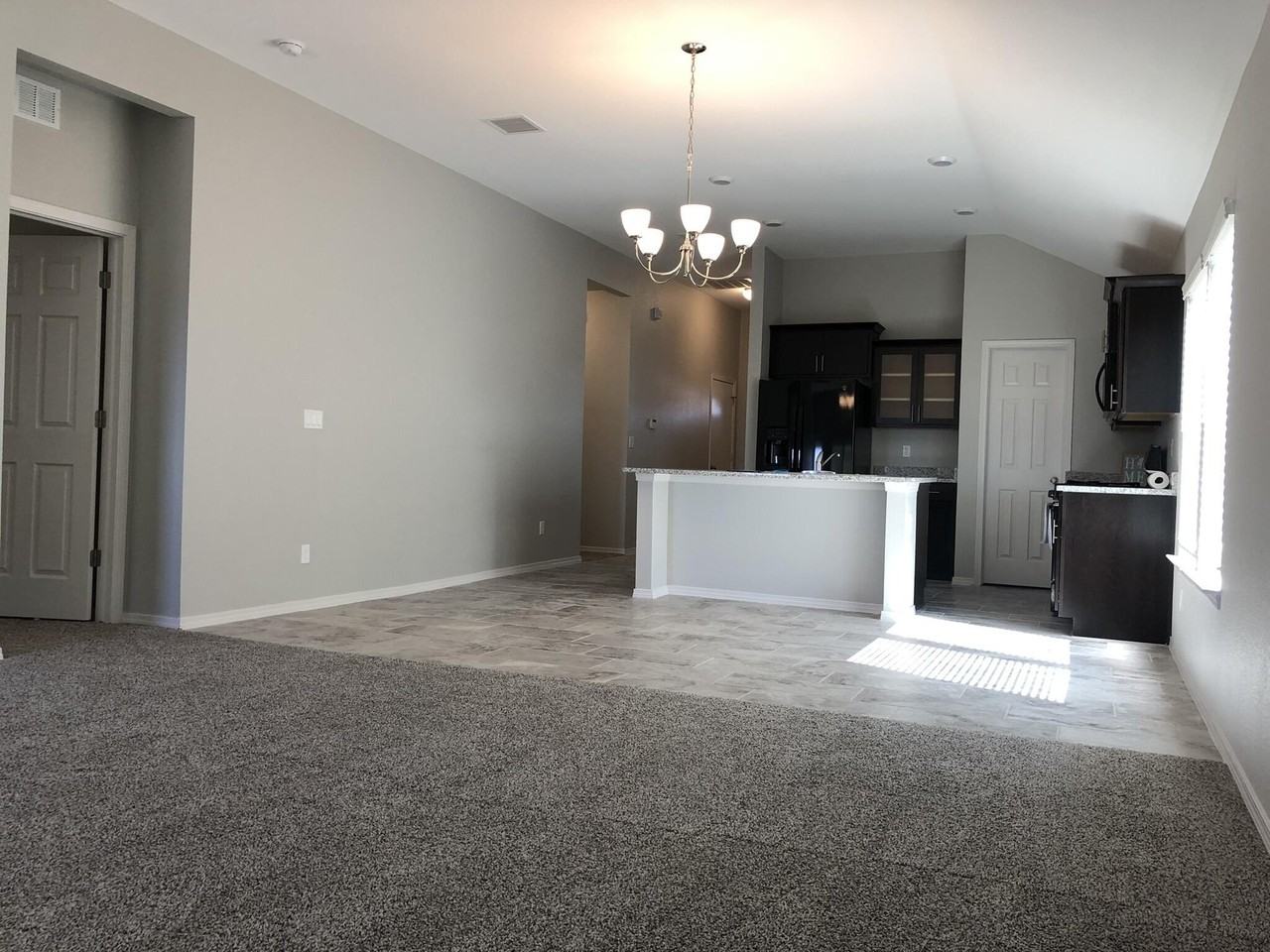825 Whitebrush Dr - Photo 2 of 26