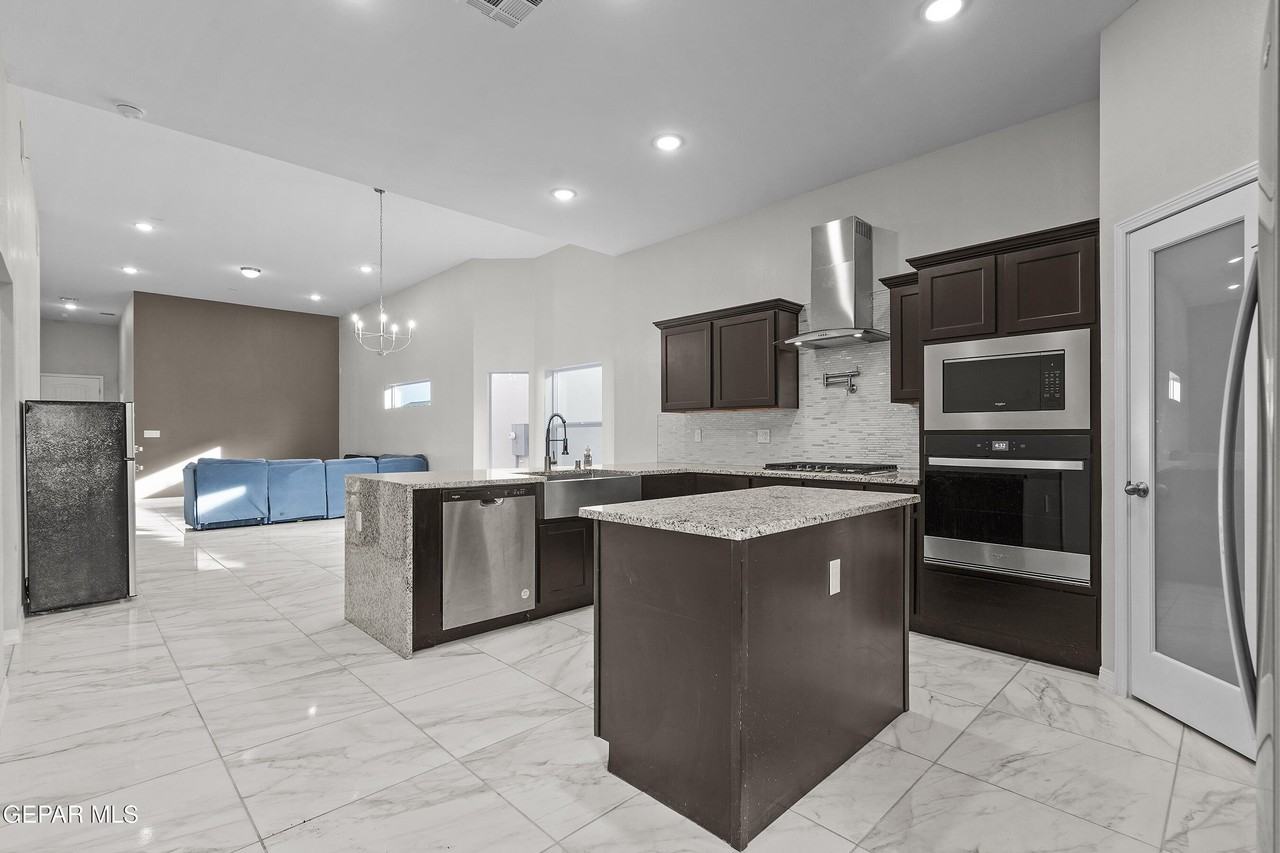12681 Don Norte St - Photo 6 of 33