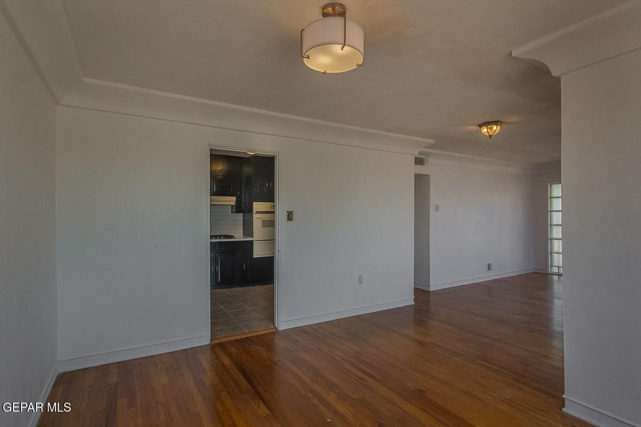 4029 Hueco Ave - Photo 5 of 21