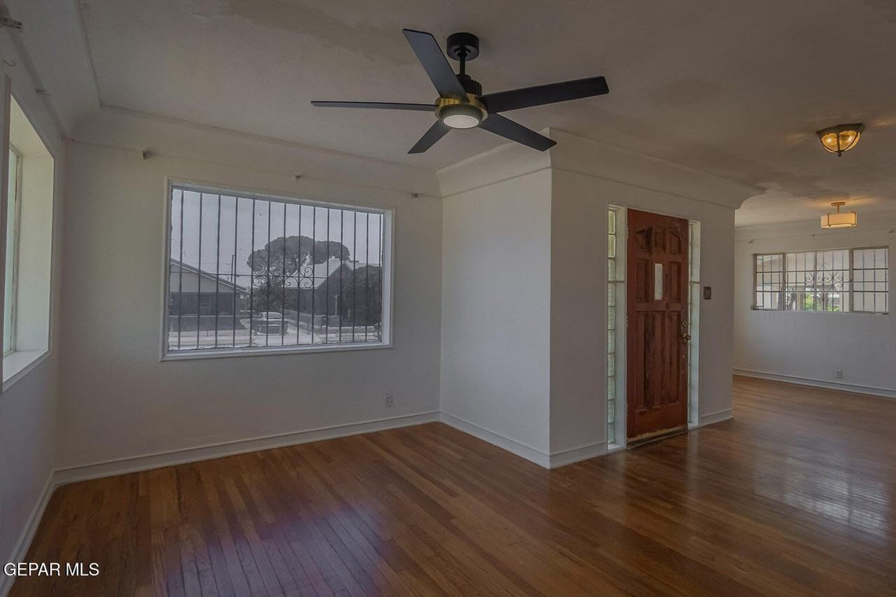 4029 Hueco Ave - Photo 6 of 21