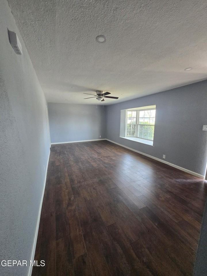 323 Mary Jeanne Ln - Photo 7 of 12