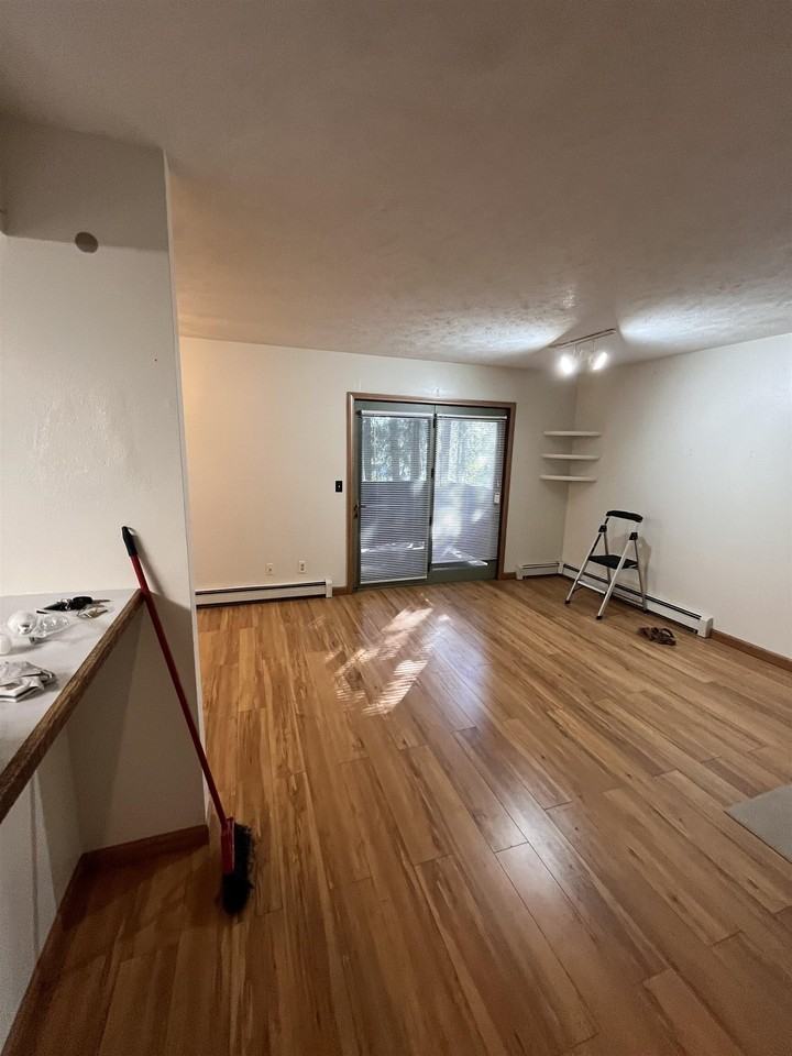 227 Woodridge St #15 - Photo 3 of 15