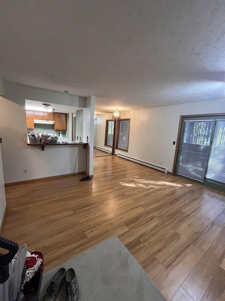 227 Woodridge St #15 - Photo 5 of 15
