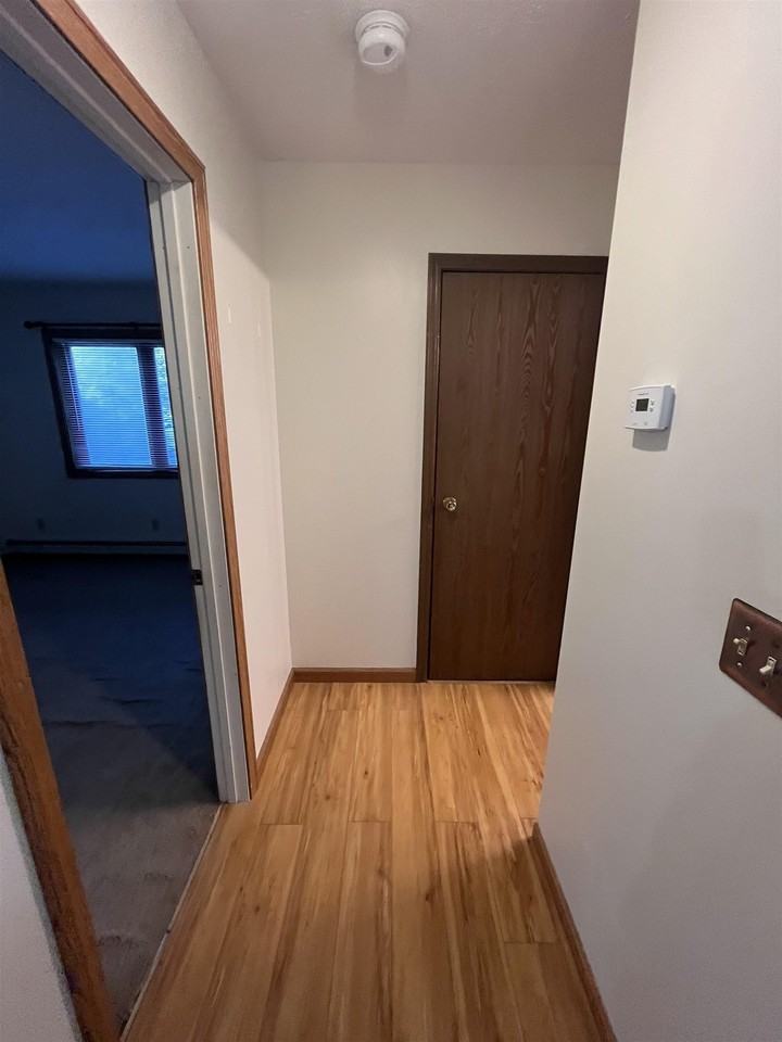 227 Woodridge St #15 - Photo 6 of 15