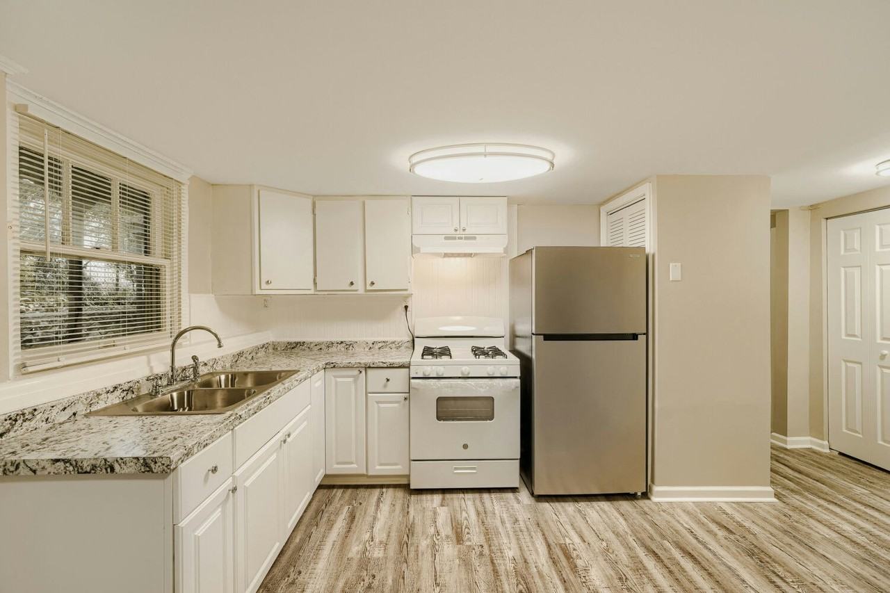 3631 Washington Street, Unit 5 - Photo 3 of 11
