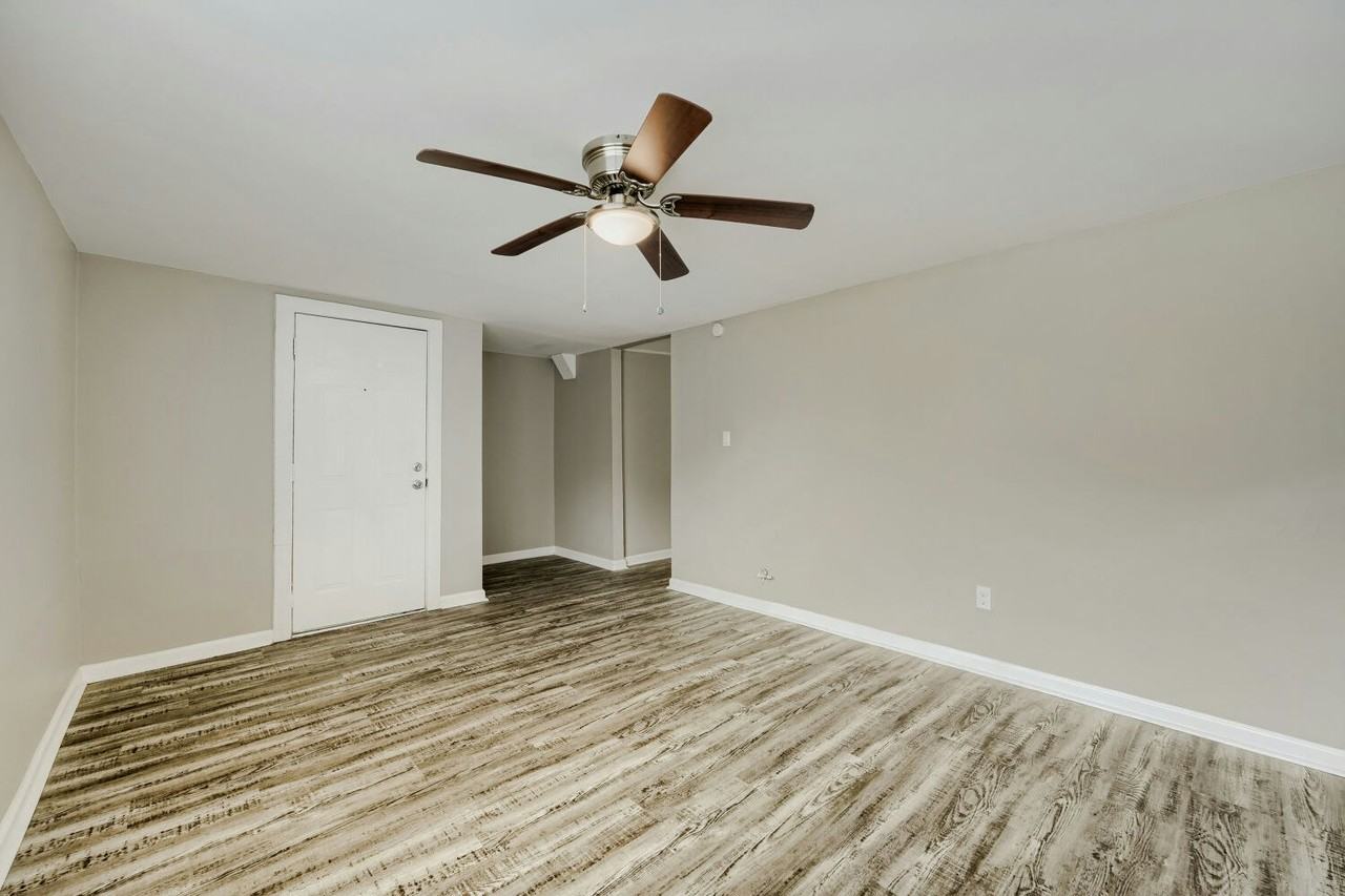 3631 Washington Street, Unit 5 - Photo 5 of 11