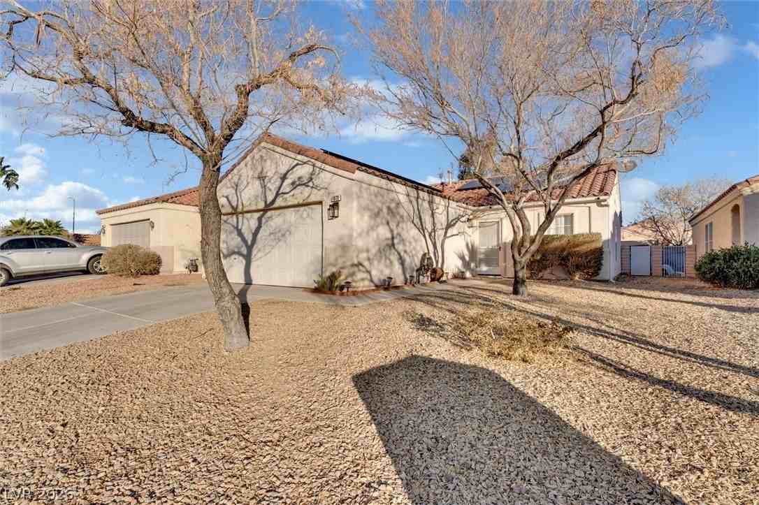 1072 Sky Rock Ct - Photo 2 of 18