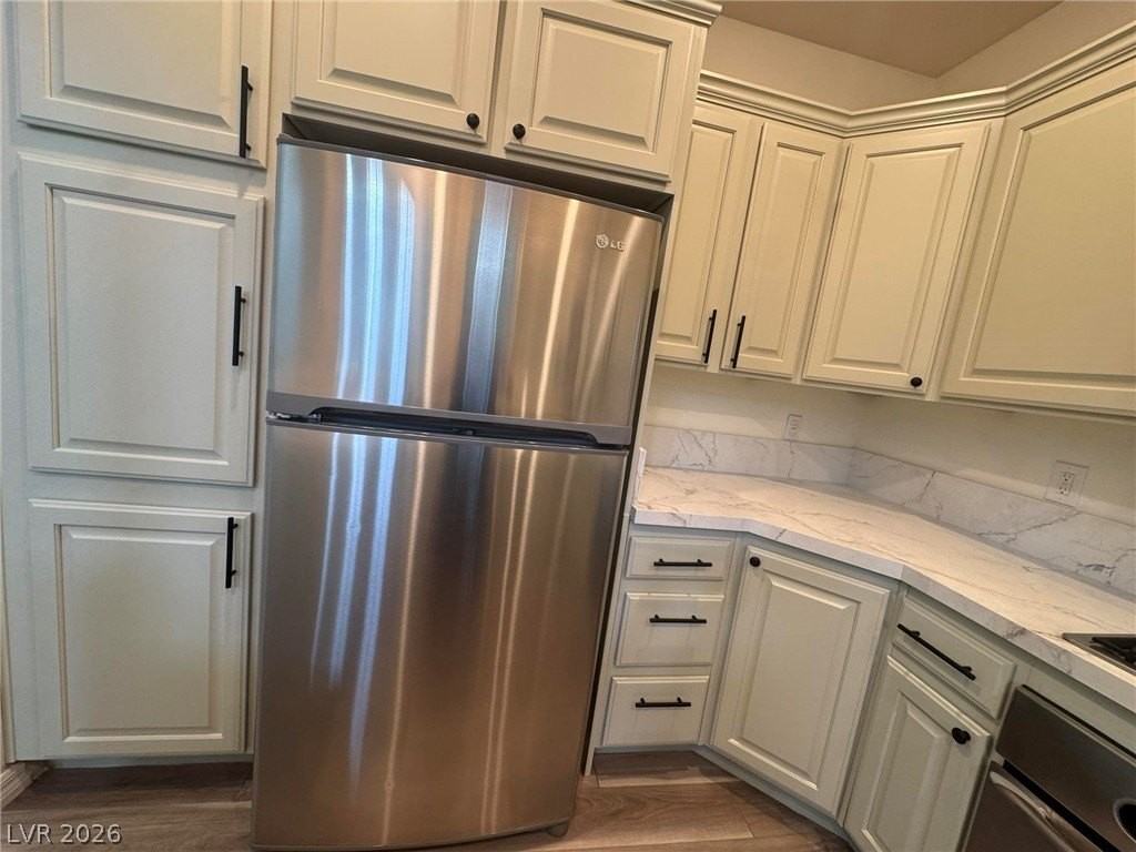 1510 Plaza Centre Dr #105 - Photo 3 of 37