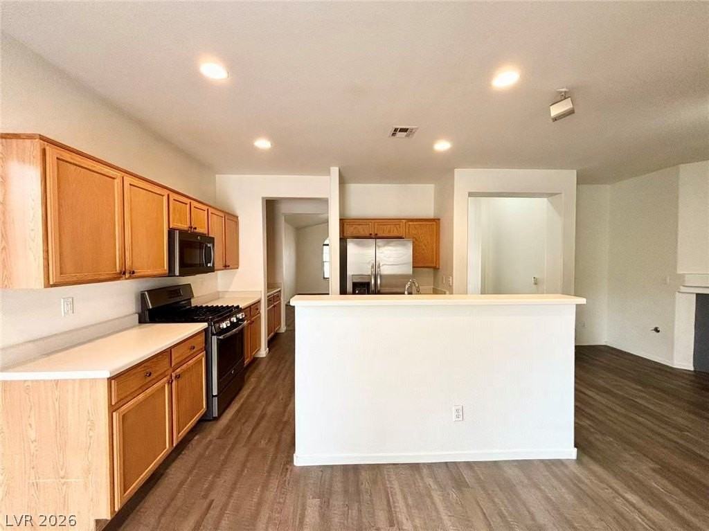 1626 W Hammer Ln - Photo 5 of 20