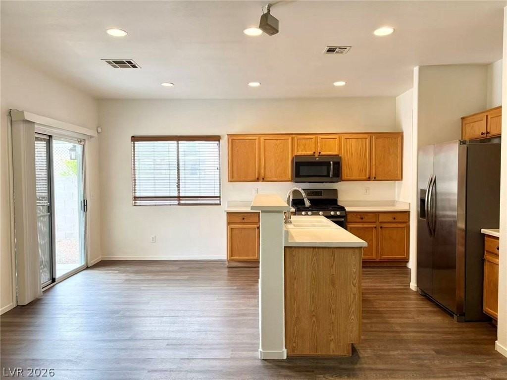 1626 W Hammer Ln - Photo 6 of 20