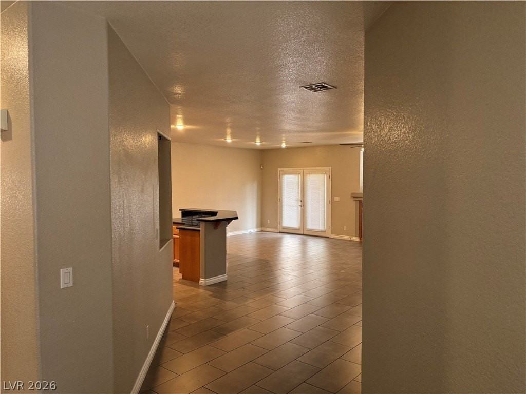 10628 Olivebranch Ave - Photo 3 of 18