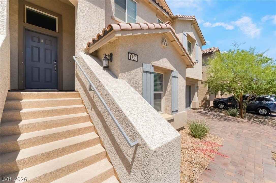 1350 Bear Brook Ave - Photo 4 of 45