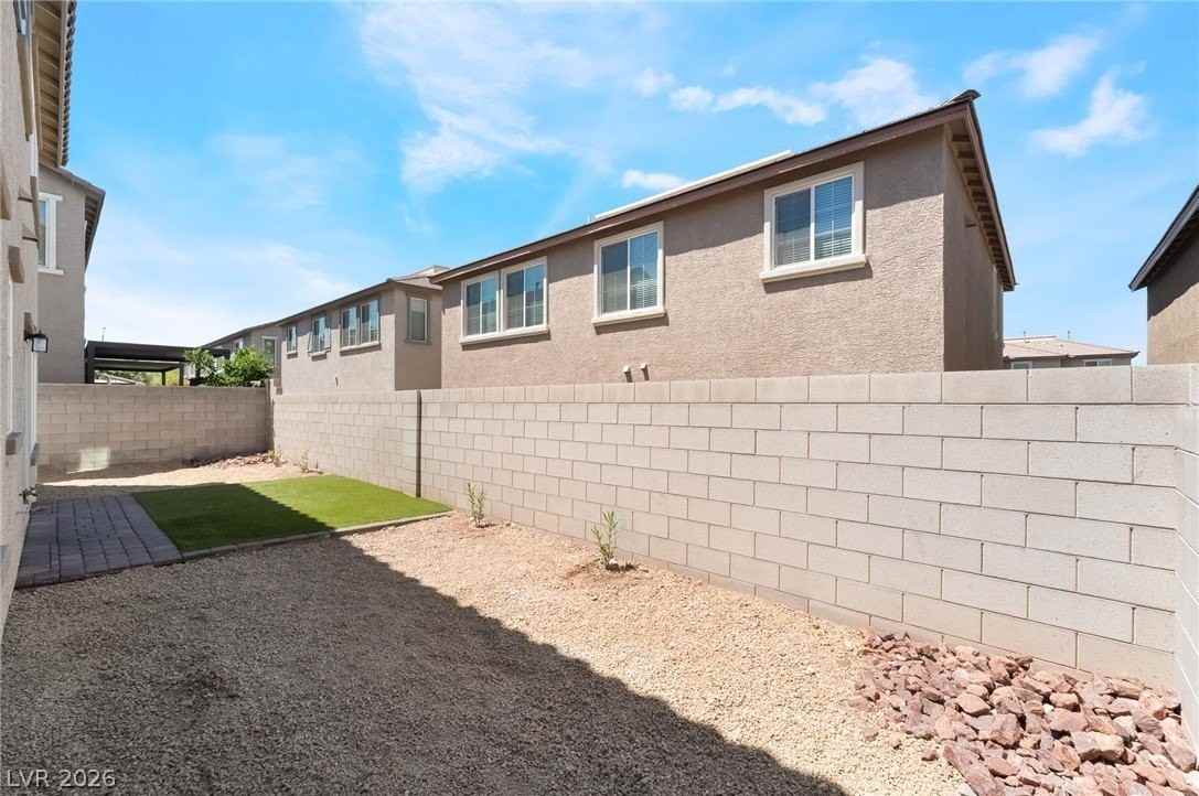 1350 Bear Brook Ave - Photo 7 of 45