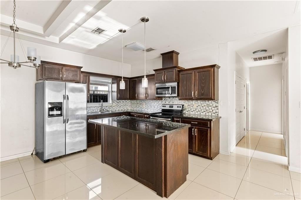 1707 W Smith Dr #4 - Photo 3 of 13