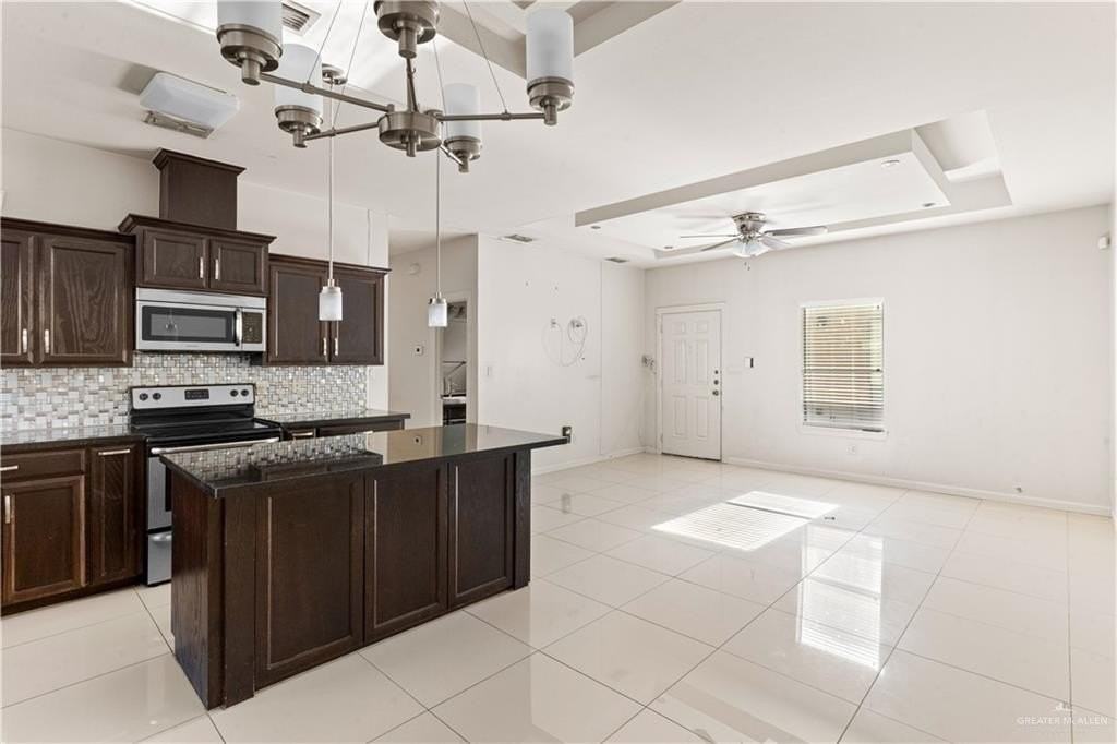 1707 W Smith Dr #4 - Photo 4 of 13