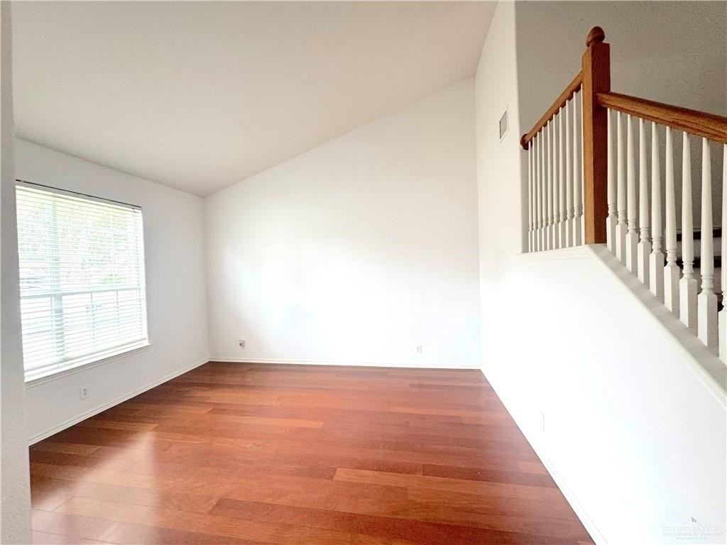 5117 Jasmine Ct - Photo 6 of 30
