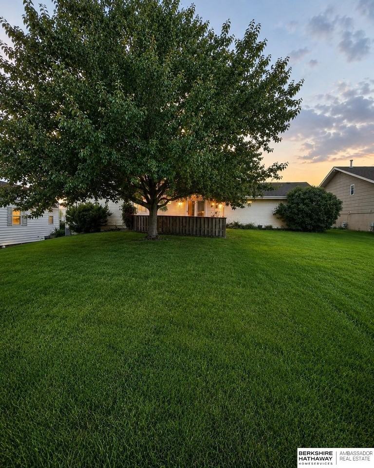 16116 Arbor Ct