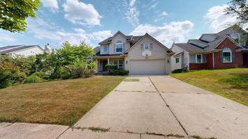 featured image of 4890 N Ridgeside Cir